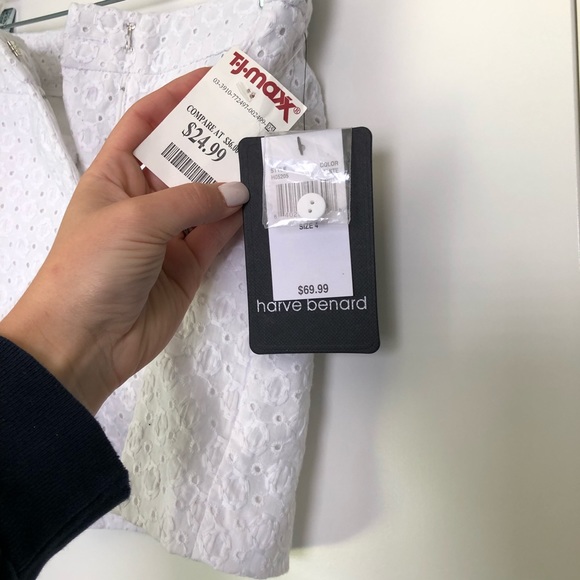 White eyelet shorts - Picture 2 of 5